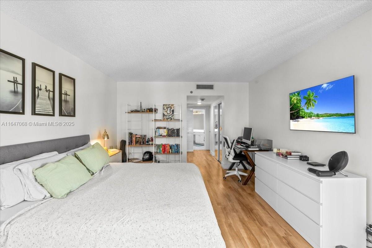 3598 Yacht Club Dr Unit 302, Aventura, Florida, 33180, United States, 3 Bedrooms Bedrooms, ,2 BathroomsBathrooms,Residential,For Sale,3598 Yacht Club Dr Unit 302,1622452