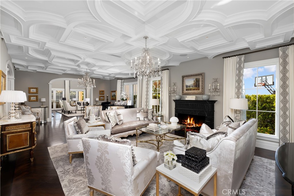 Glendora, California, 91741, United States, 6 Bedrooms Bedrooms, ,6 BathroomsBathrooms,Residential,For Sale,1987955