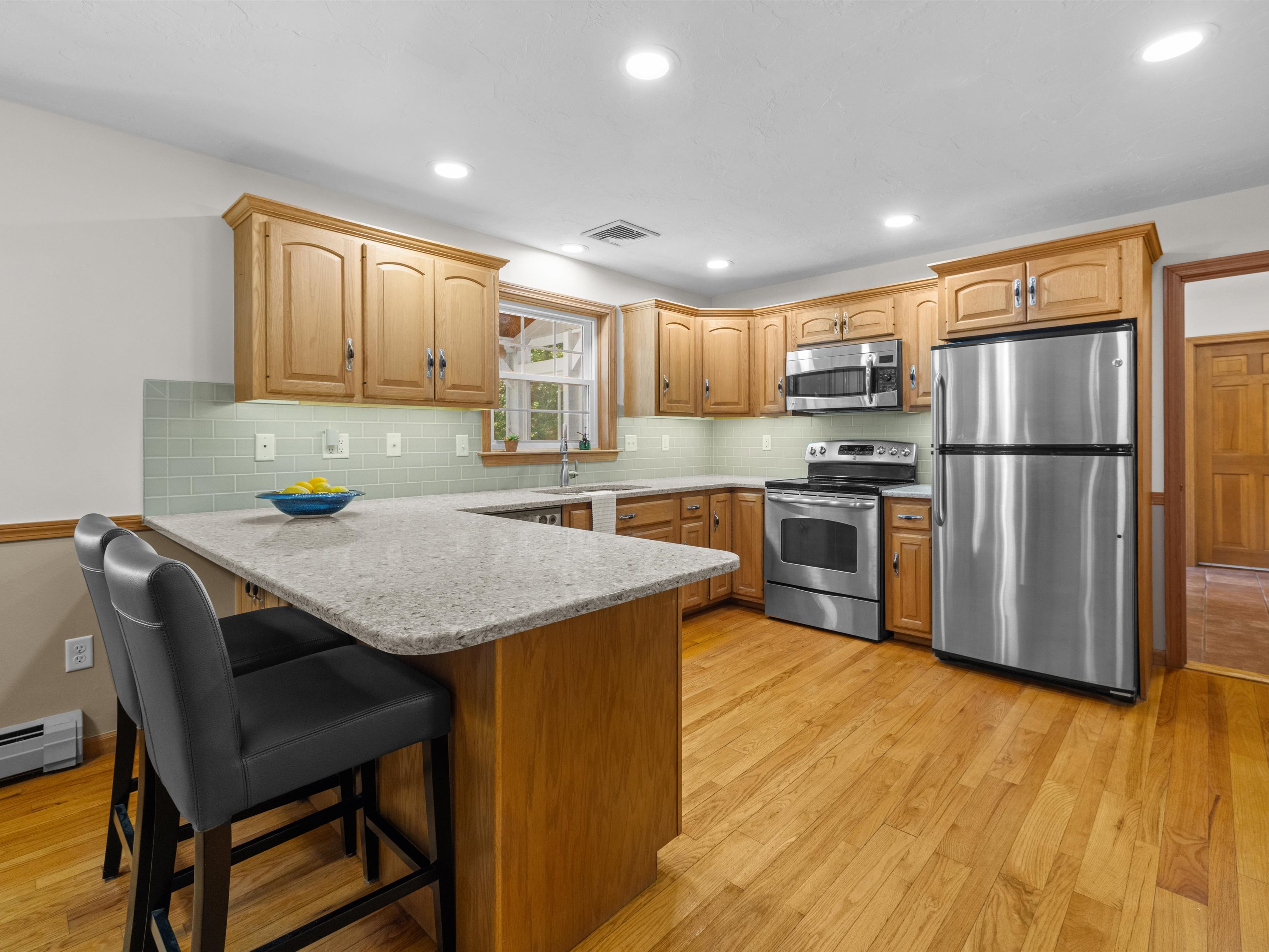  61 Beach Street, Millbury, MA 01527 - 物件實景