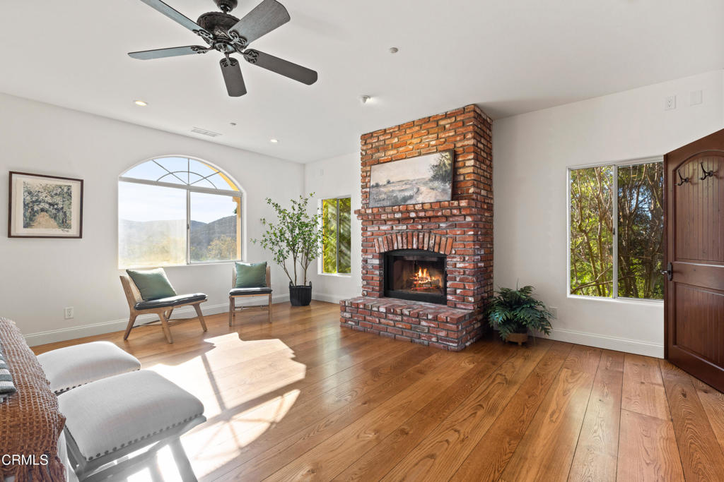 Camarillo, California, 93012, United States, 5 Bedrooms Bedrooms, ,4 BathroomsBathrooms,Residential,For Sale,1826844