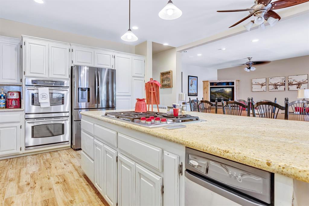 Lake Almanor West, California, 96020, United States, 6 Bedrooms Bedrooms, ,4 BathroomsBathrooms,Residential,For Sale,1950593