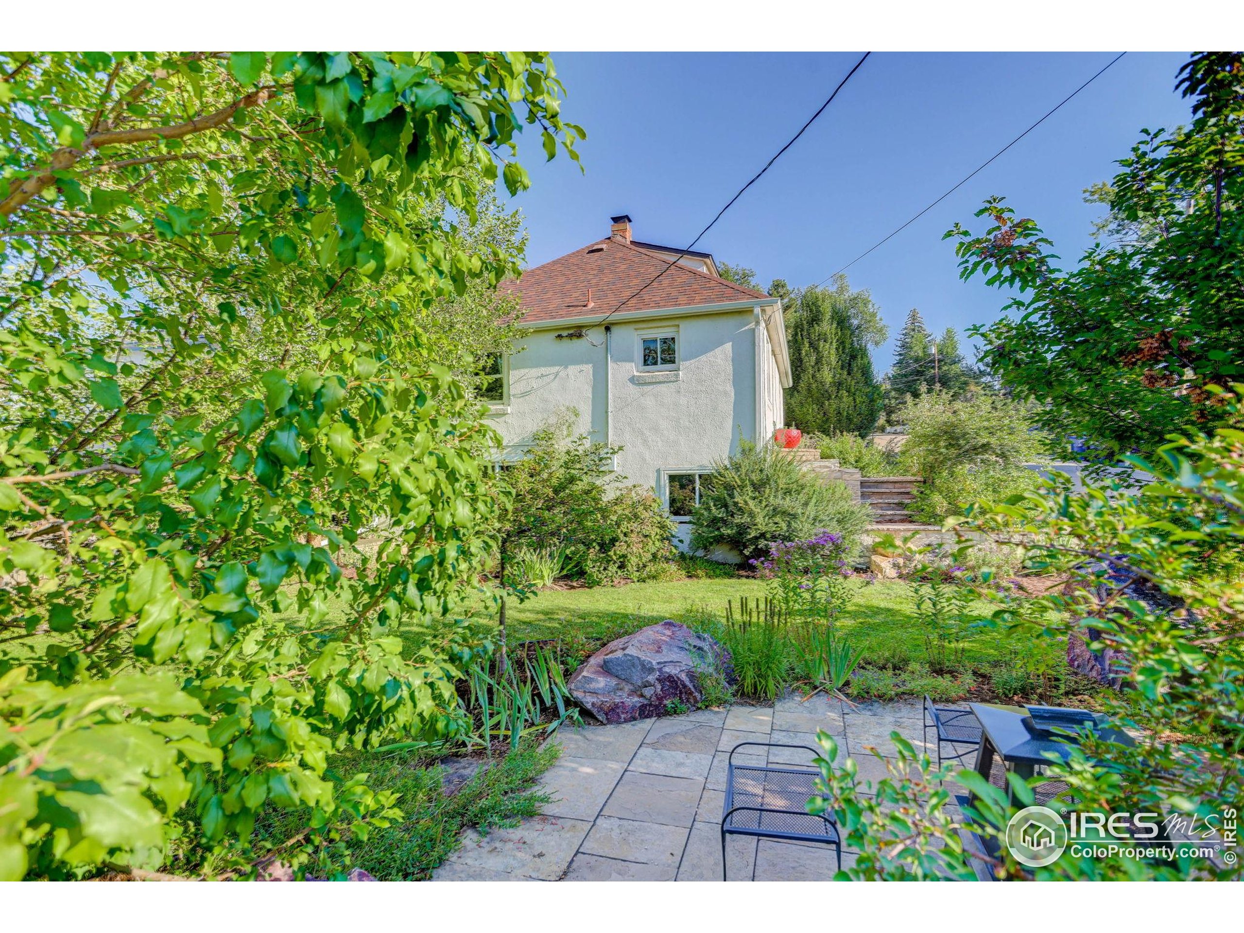 Longmont, Colorado, 80501, United States, 3 Bedrooms Bedrooms, ,1 BathroomBathrooms,Residential,For Sale,1954839