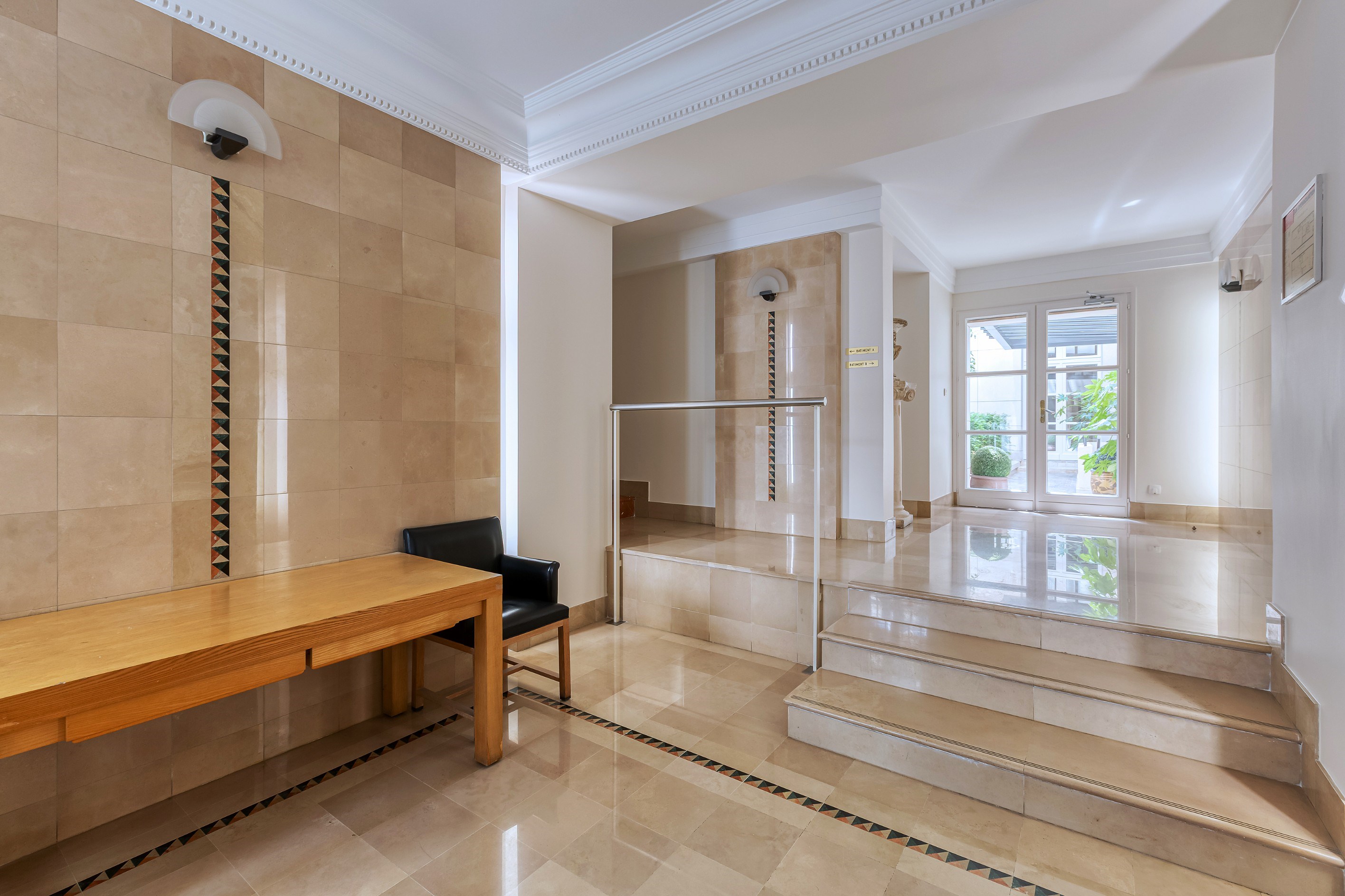  Rare - Charming Penthouse renovated by architect with unobstructed views - 物件實景