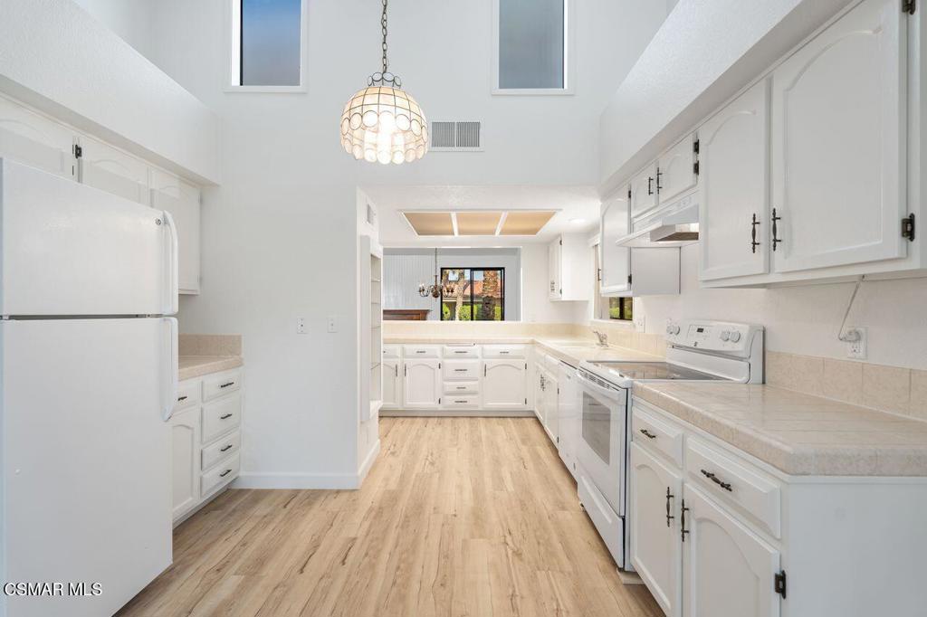 Palm Springs, California, 92264, United States, 3 Bedrooms Bedrooms, ,2 BathroomsBathrooms,Residential,For Sale,1784422
