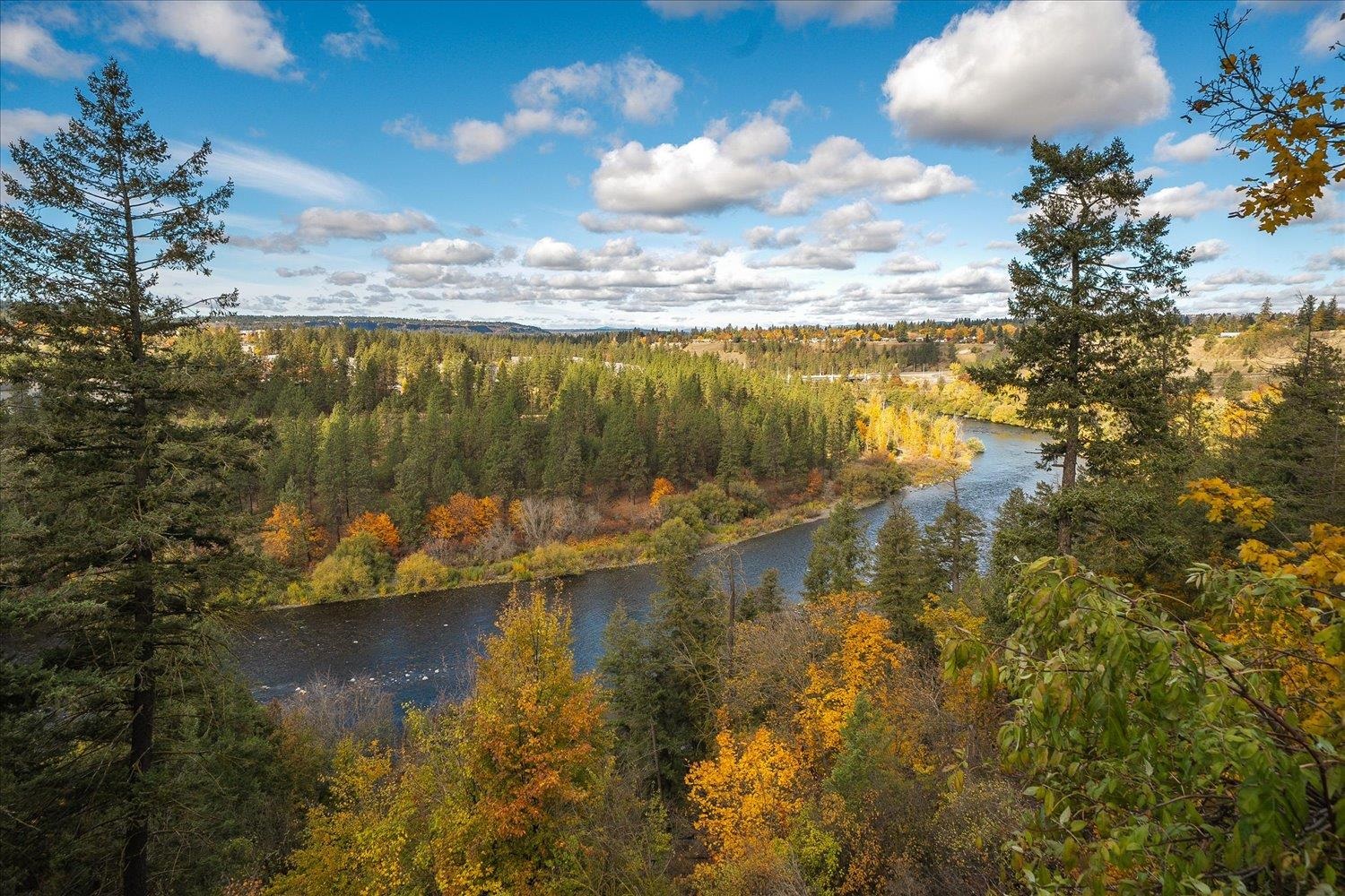 Spokane, Washington, 99201, United States, 4 Bedrooms Bedrooms, ,5 BathroomsBathrooms,Residential,For Sale,1987077