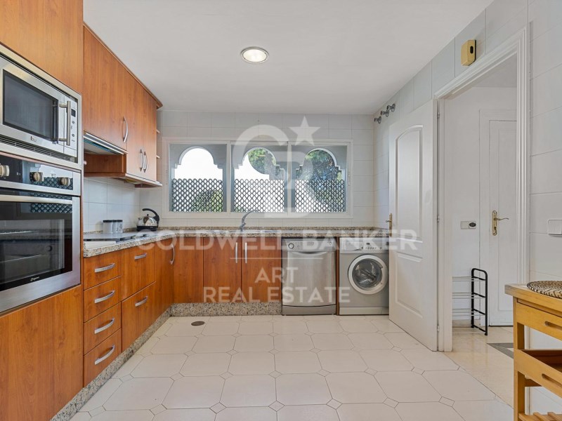 Estepona, Andalusia, ES, 2 Bedrooms Bedrooms, ,2 BathroomsBathrooms,Residential,For Sale,1827063