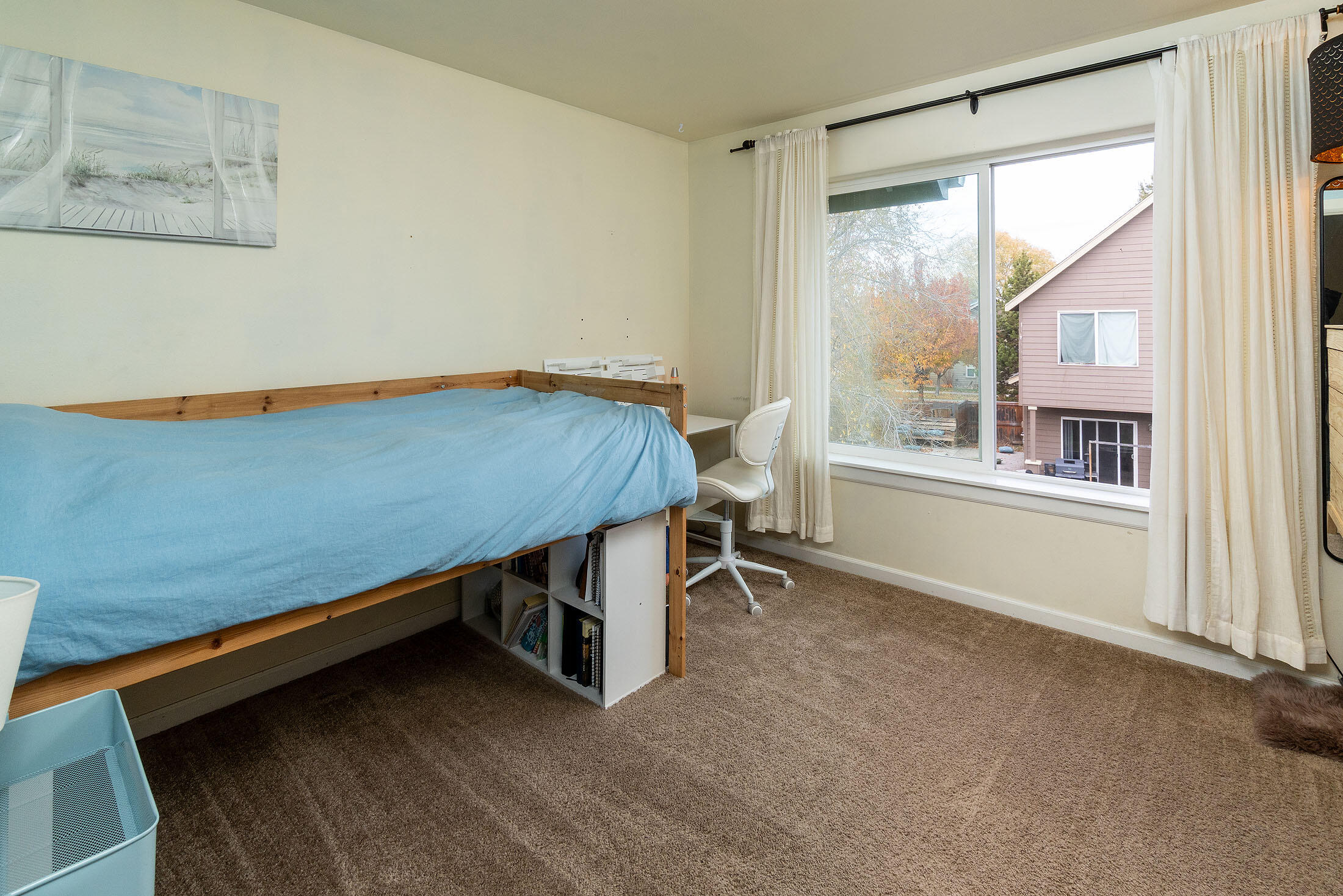 Bend, Oregon, 97701, United States, 3 Bedrooms Bedrooms, ,3 BathroomsBathrooms,Residential,For Sale,1991752