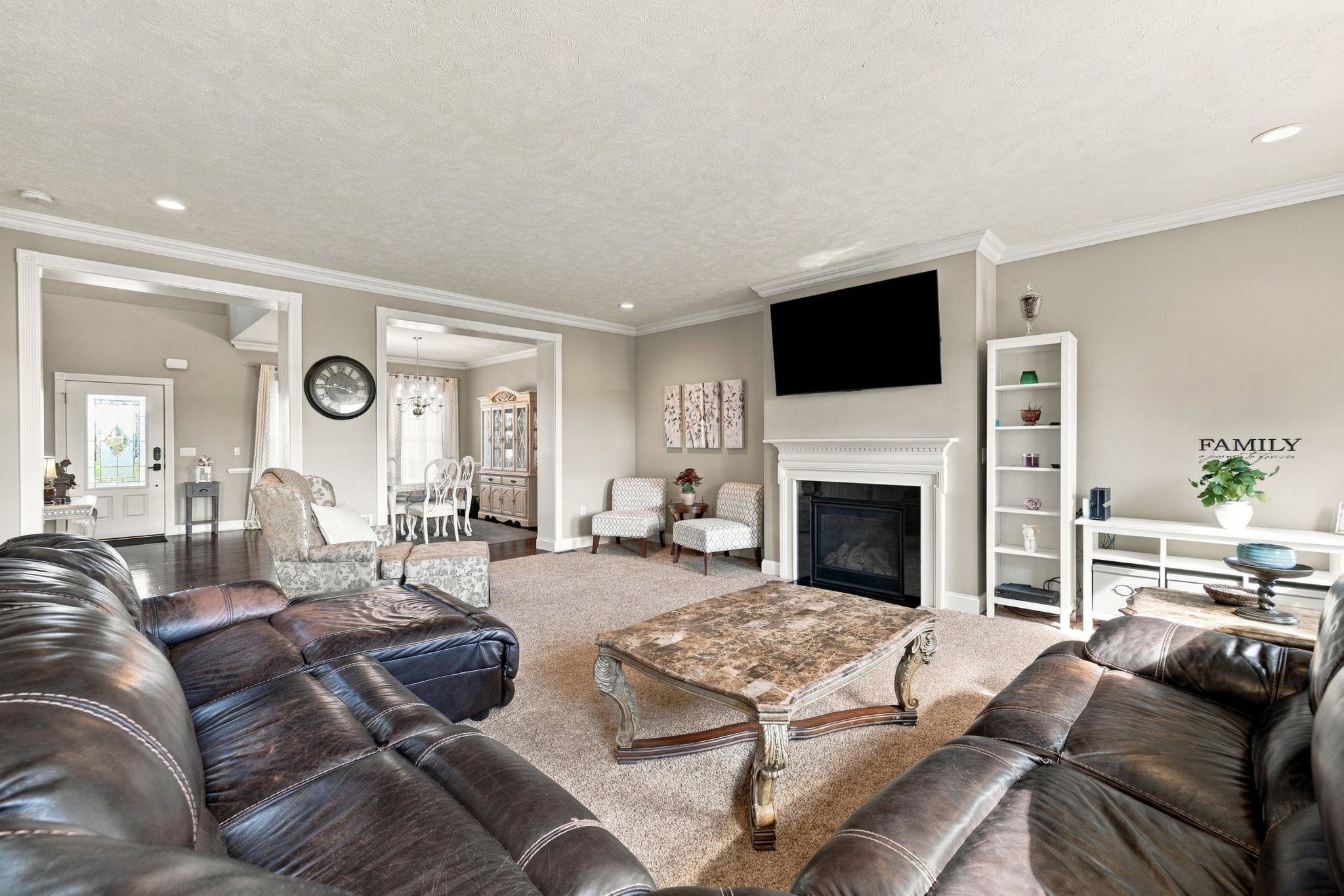  215 Horse Shoe Drive, Clinton, PA 15026 - 物件實景