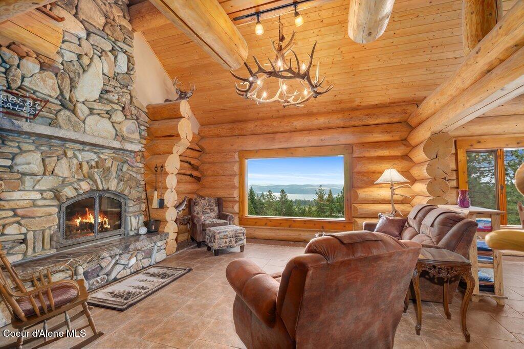 Coeur d'Alene, Idaho, 83814, United States, 4 Bedrooms Bedrooms, ,3 BathroomsBathrooms,Residential,For Sale,1981796