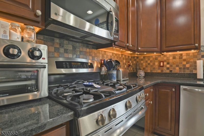 Jackson Twp., New Jersey, 08527, United States, 3 Bedrooms Bedrooms, ,2 BathroomsBathrooms,Residential,For Sale,1849721