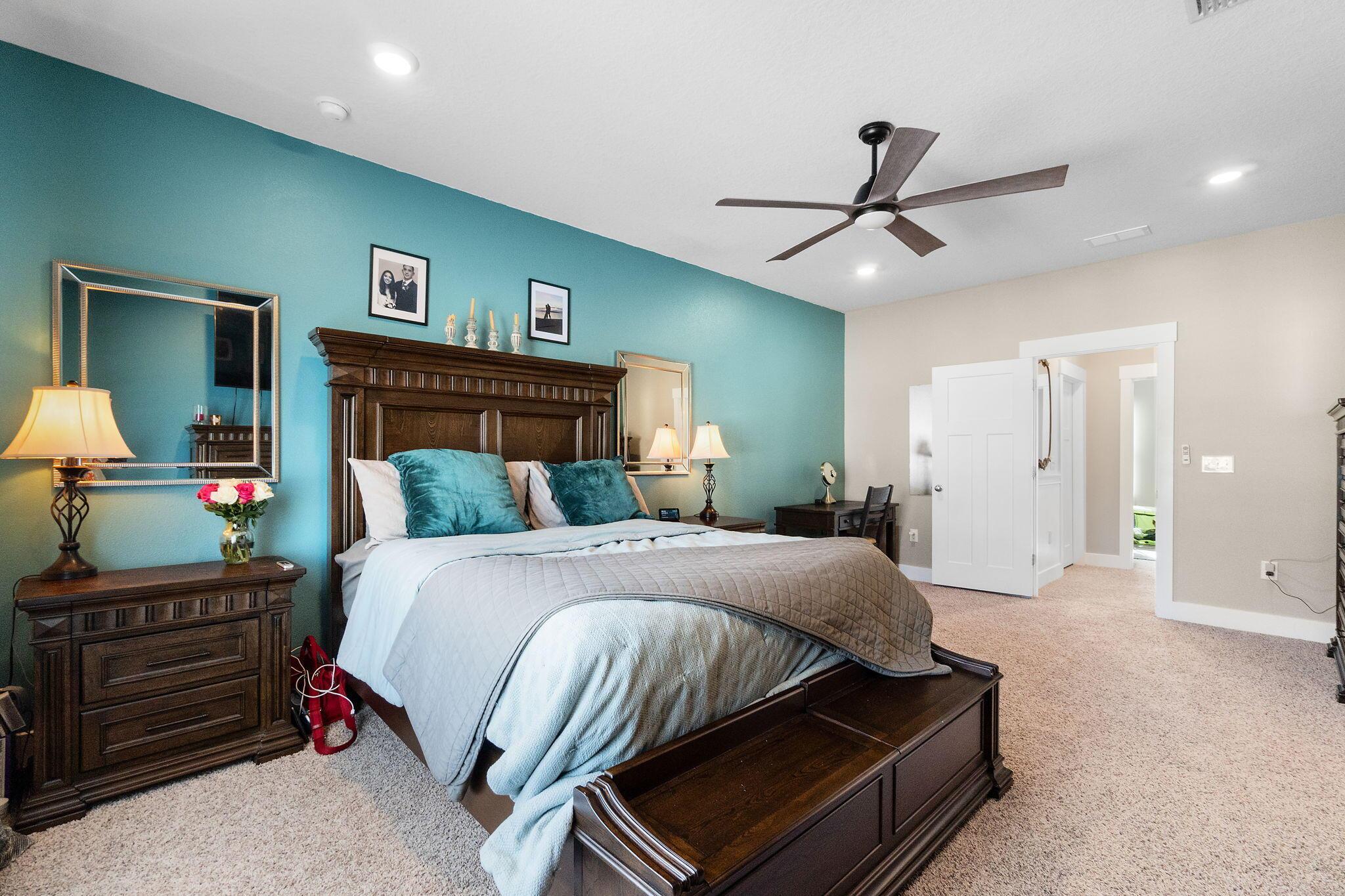 Gulf Breeze, Florida, 32563, United States, 5 Bedrooms Bedrooms, ,3 BathroomsBathrooms,Residential,For Sale,1934954