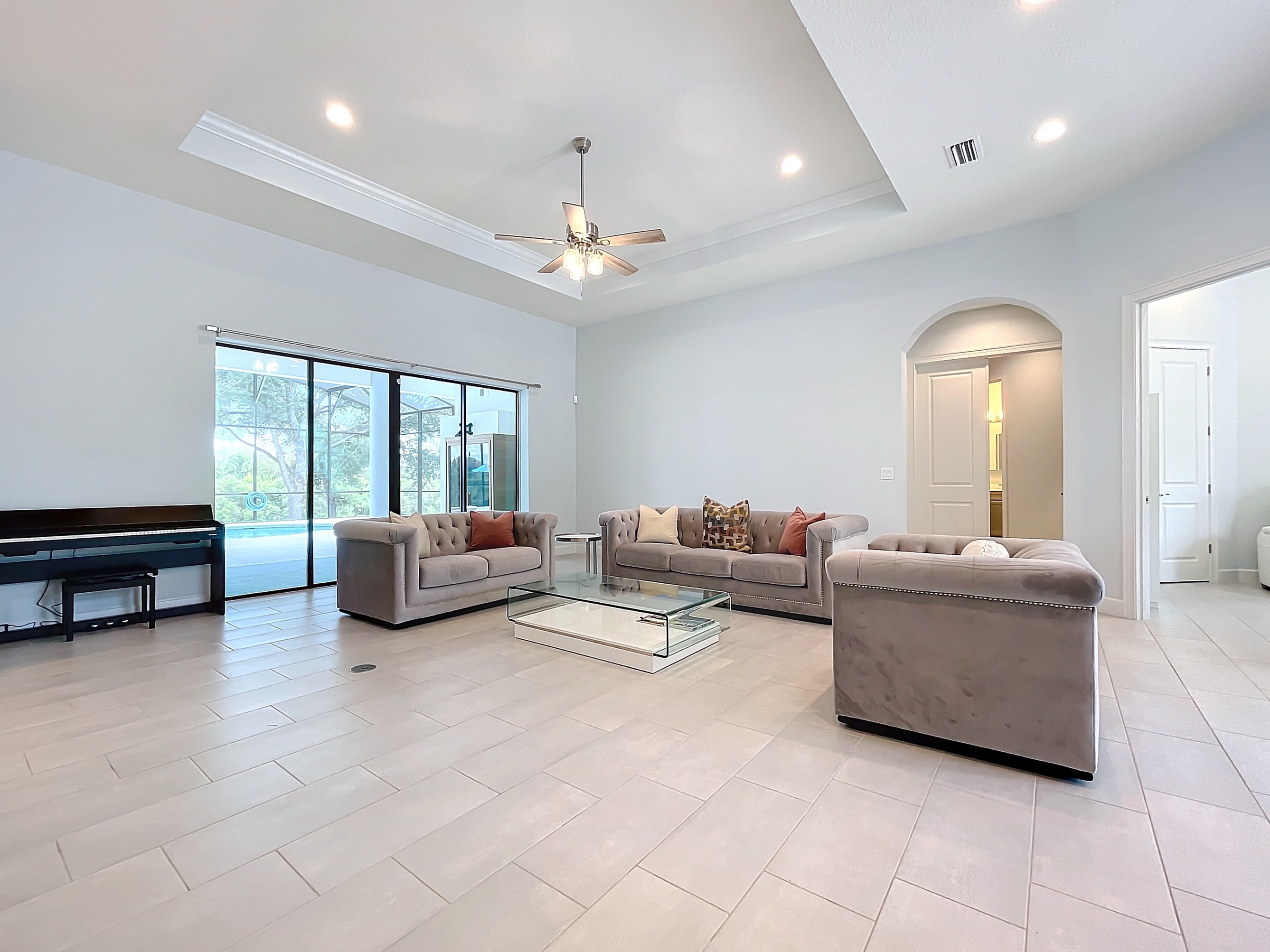 Clermont, Florida, 34715, United States, 5 Bedrooms Bedrooms, ,4 BathroomsBathrooms,Residential,For Sale,2008846