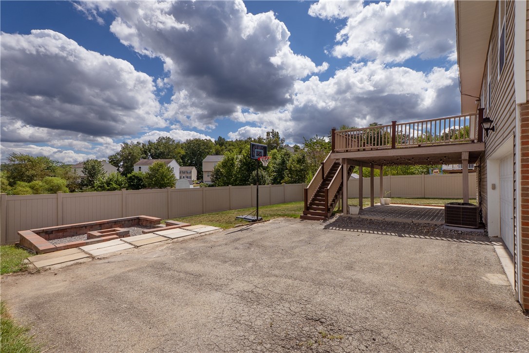 Richland, Pennsylvania, 15044, United States, 4 Bedrooms Bedrooms, ,4 BathroomsBathrooms,Residential,For Sale,1932266