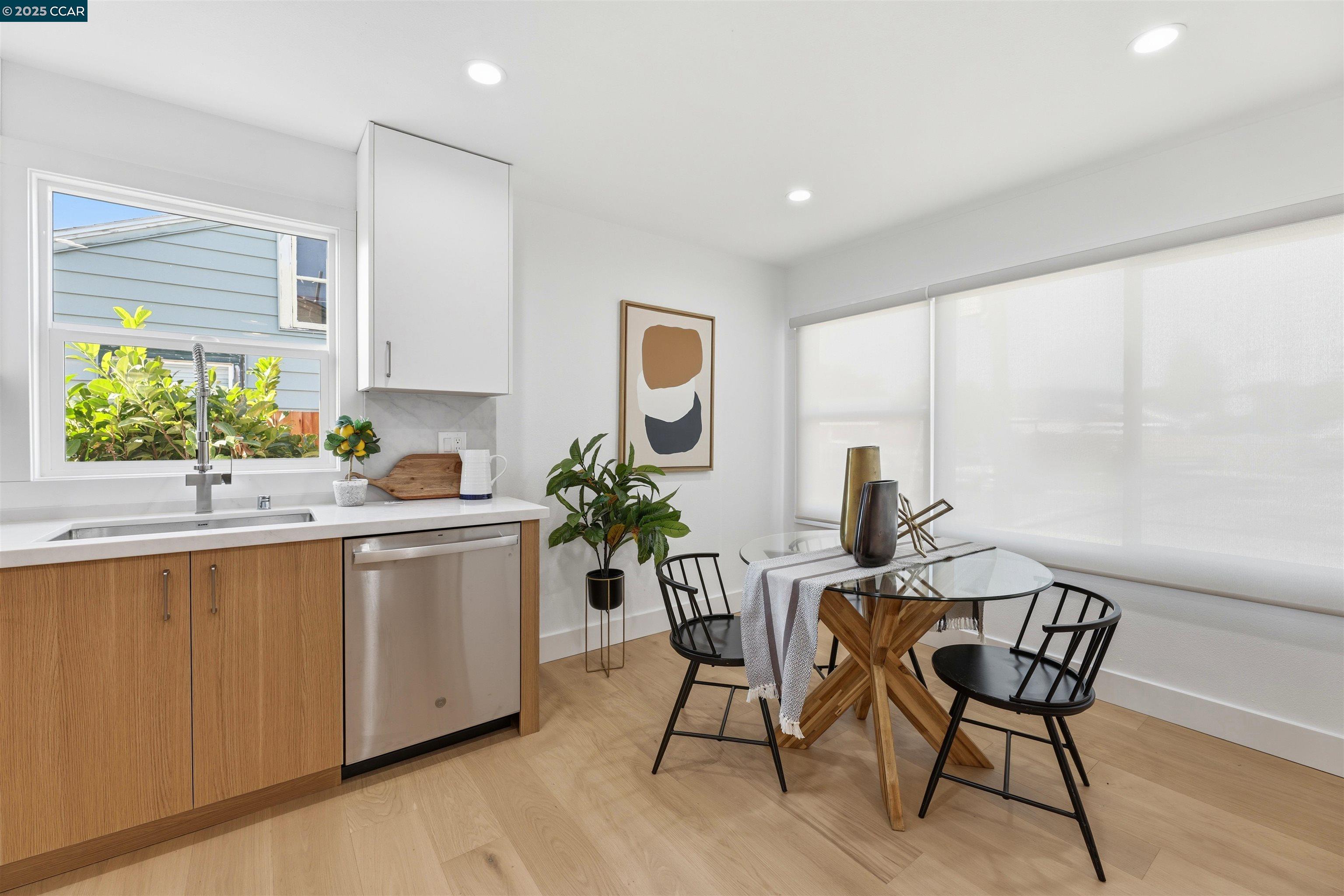 San Pablo, California, 94806, United States, 3 Bedrooms Bedrooms, ,1 BathroomBathrooms,Residential,For Sale,2003031