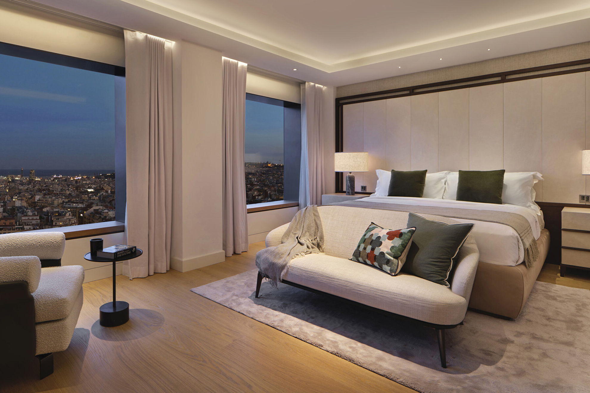  Mandarin Oriental Residences - 2 bedroom Grand View + office - 物件實景