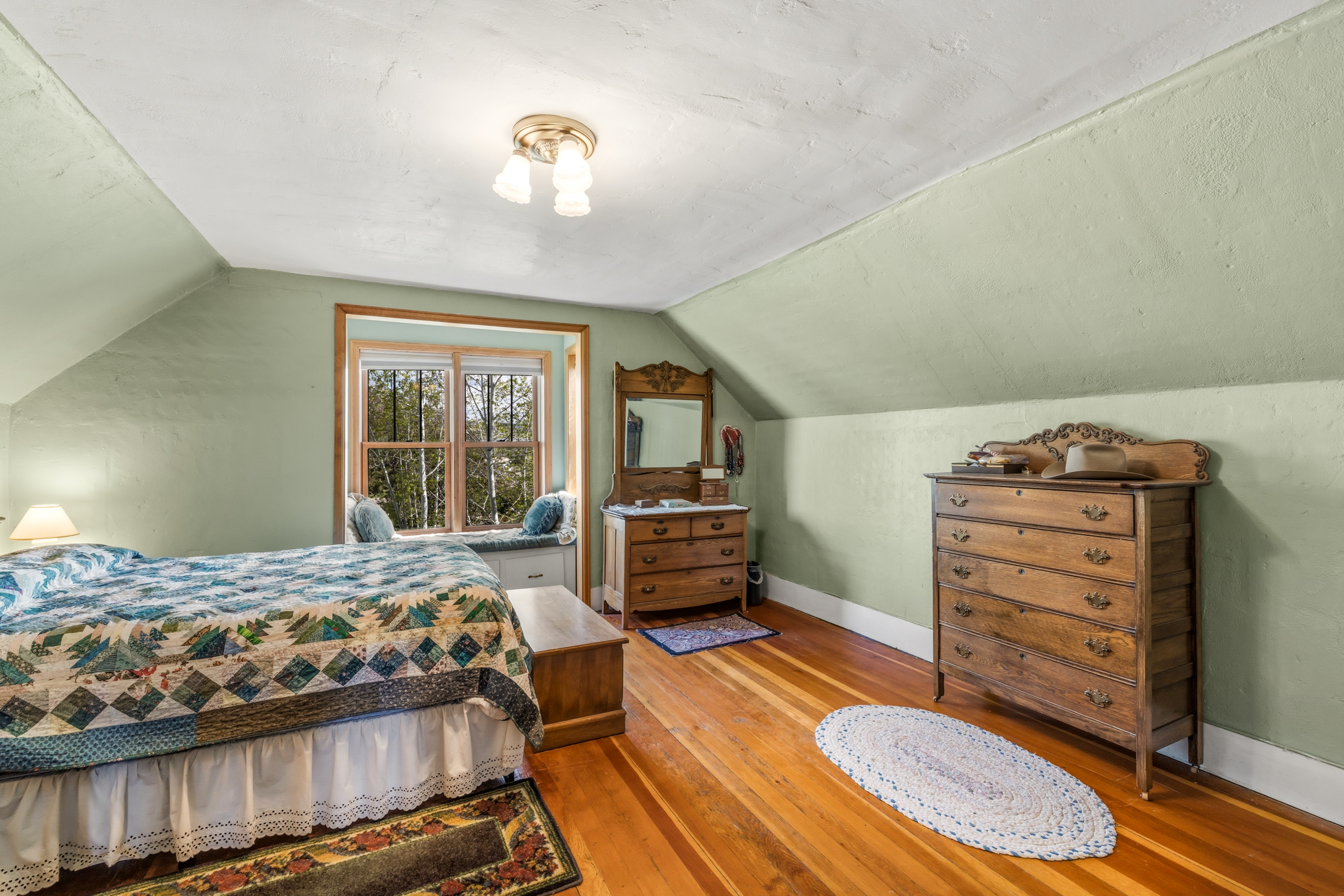  Historic Charm on 0.59 Acres - 物件實景