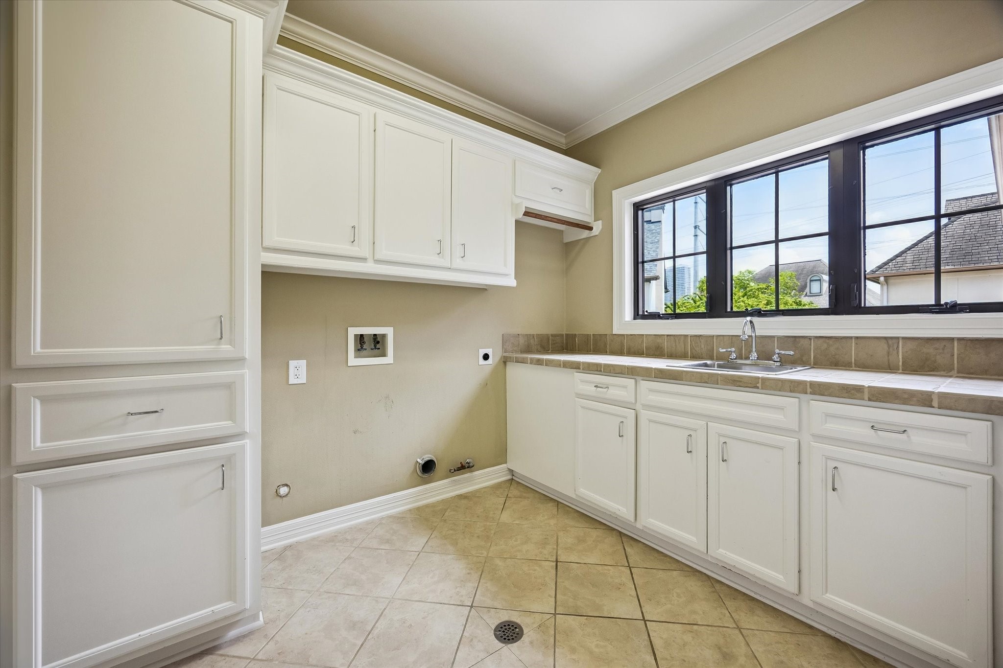  28 Hackberry Lane C - 物件實景