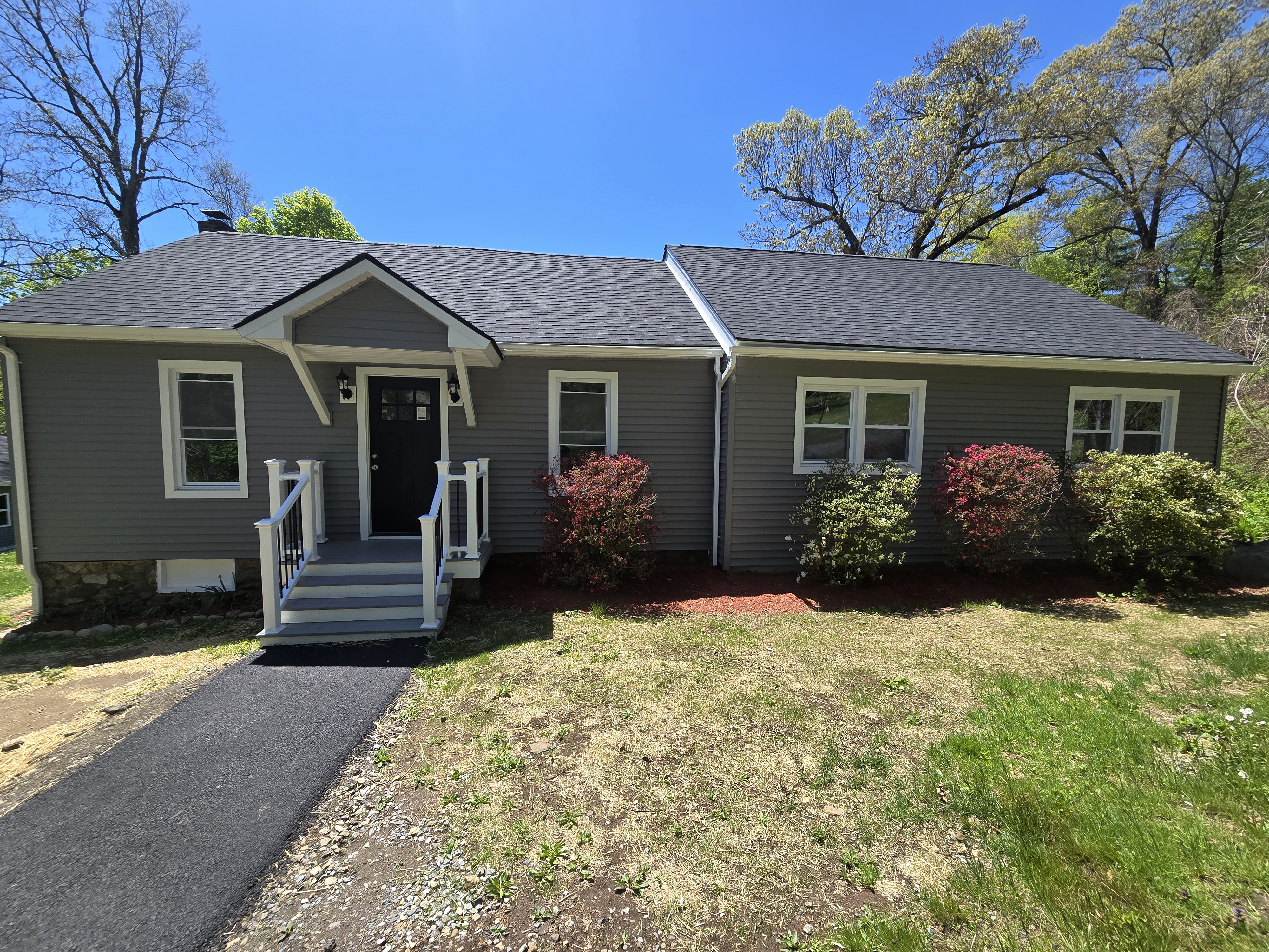 Beacon Falls, Connecticut, 06403, United States, 5 Bedrooms Bedrooms, ,2 BathroomsBathrooms,Residential,For Sale,2045464