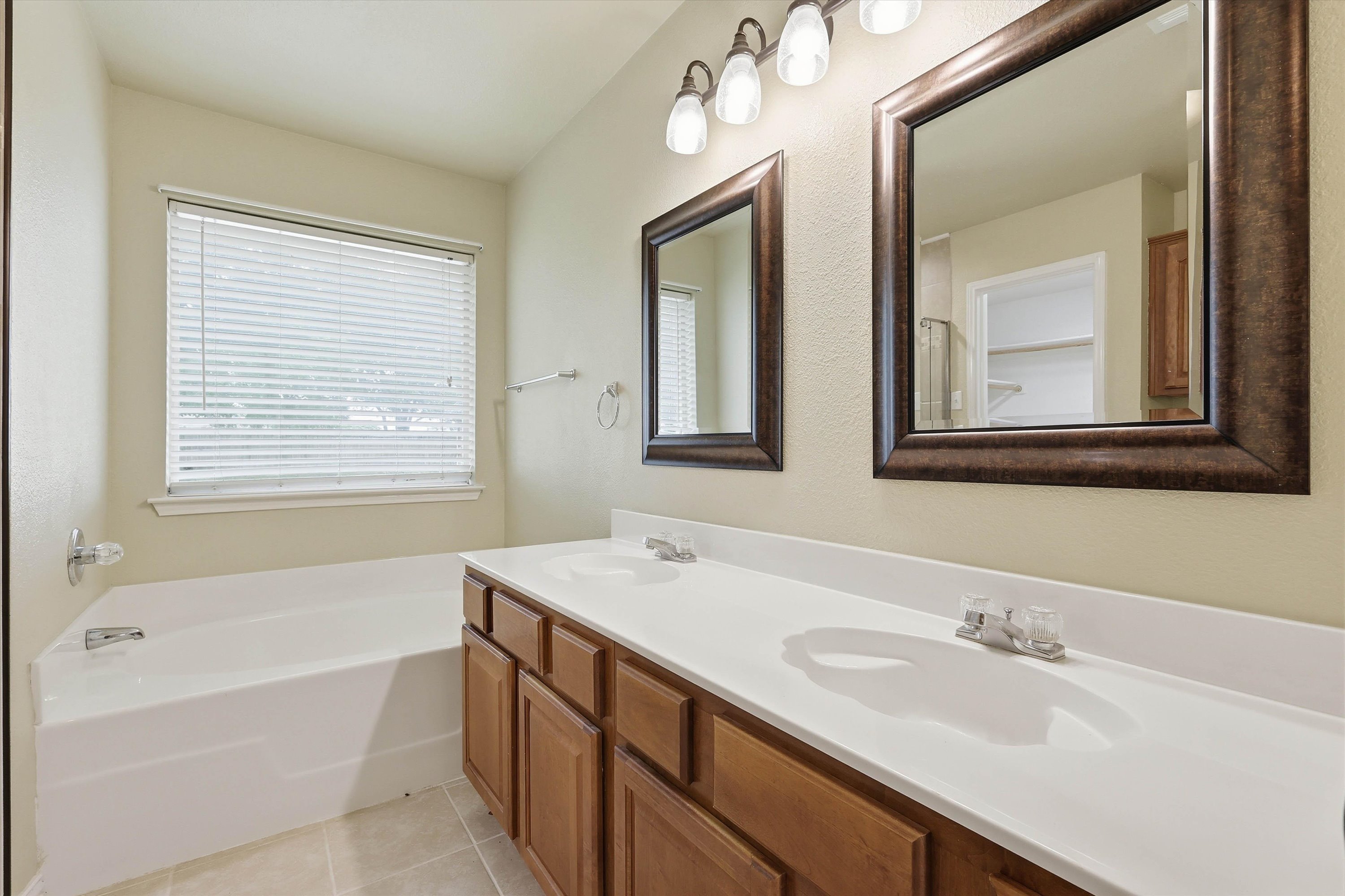  Charming Half-Acre in Midlothian - 物件實景