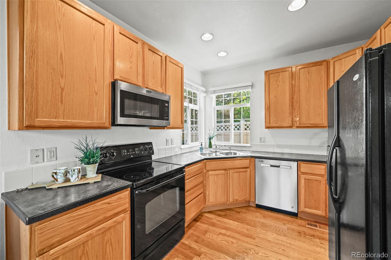 Broomfield, Colorado, 80023, United States, 4 Bedrooms Bedrooms, ,2 BathroomsBathrooms,Residential,For Sale,1959332