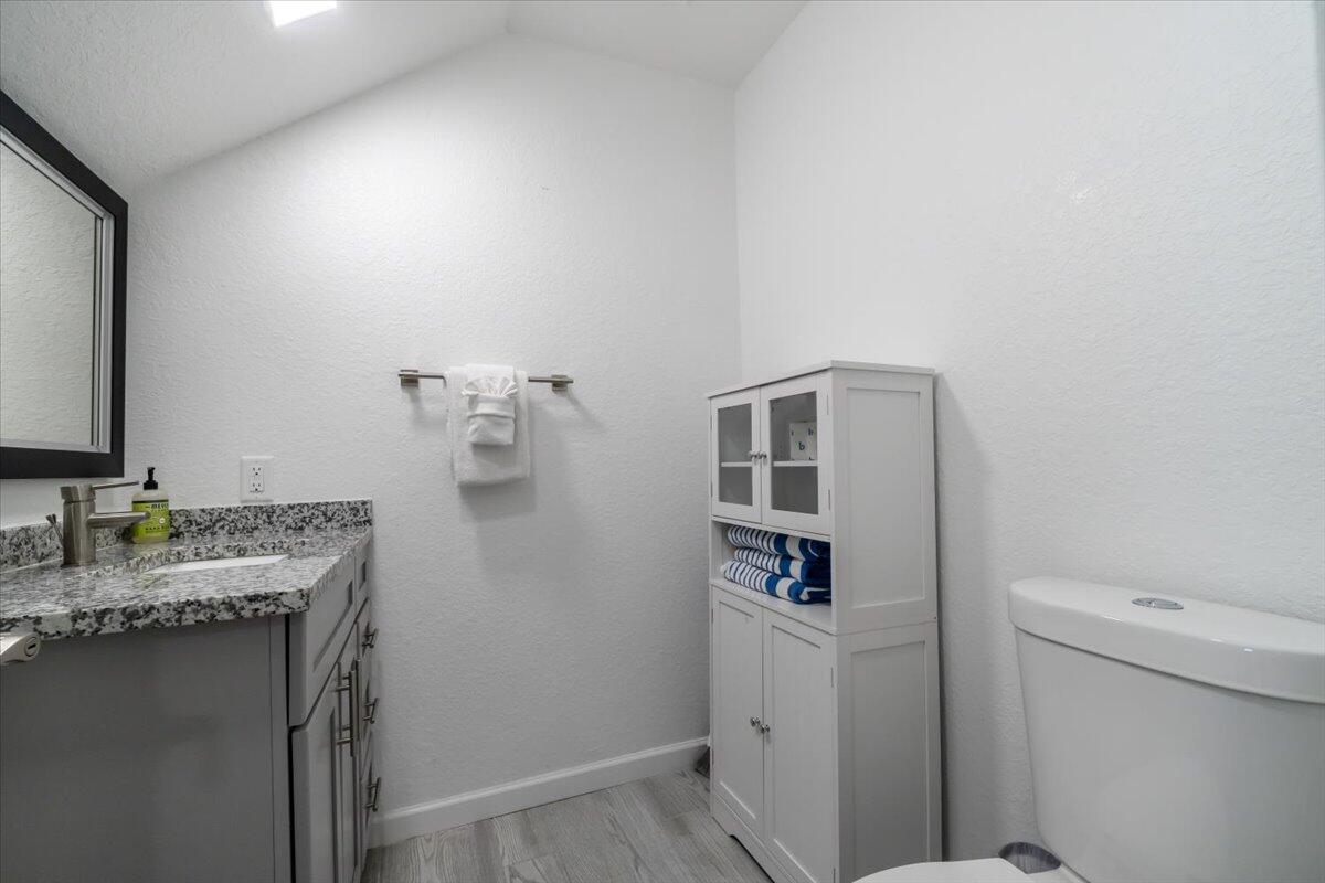 MARATHON, Florida, 33050, United States, 1 Bedroom Bedrooms, ,2 BathroomsBathrooms,Residential,For Sale,1906837