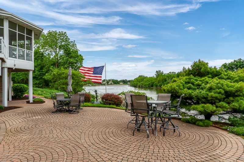 Machesney Park, Illinois, 61115, United States, 4 Bedrooms Bedrooms, ,5 BathroomsBathrooms,Residential,For Sale,2049063