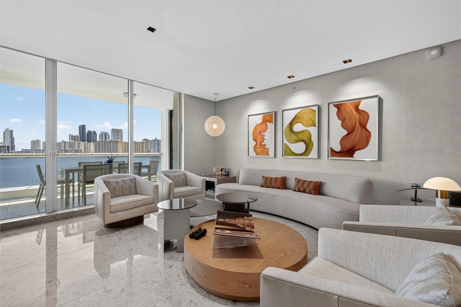 Aventura, Florida, 33160, United States, 3 Bedrooms Bedrooms, ,4 BathroomsBathrooms,Residential,For Sale,1942054