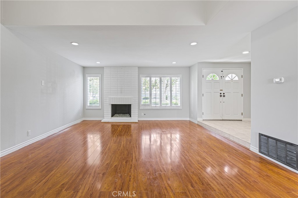 Irvine, California, 92604, United States, 3 Bedrooms Bedrooms, ,2 BathroomsBathrooms,Residential,For Sale,1903737