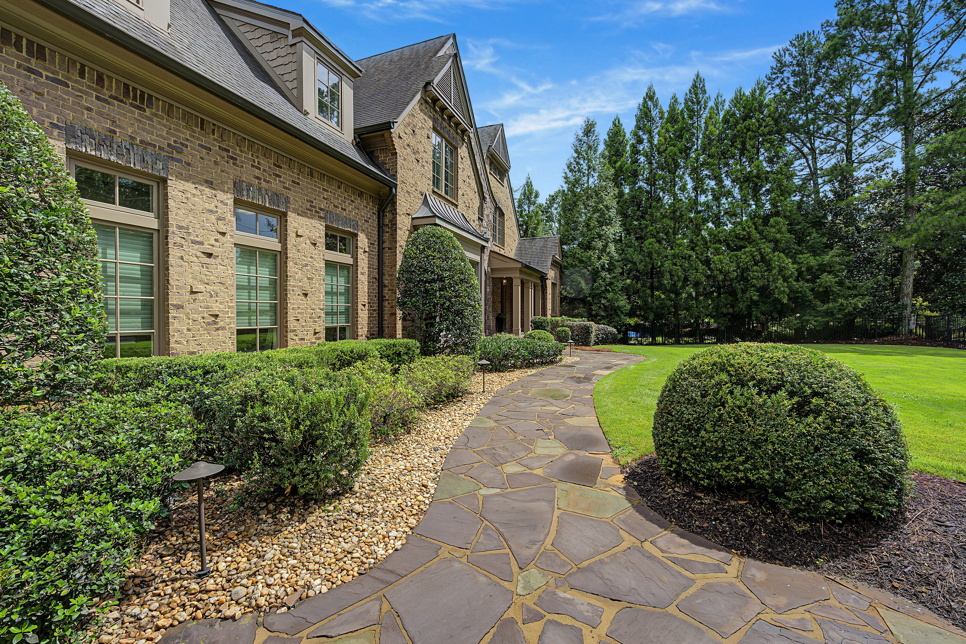  Exceptional Fully Gated Estate Near Chastain Park - 物件實景