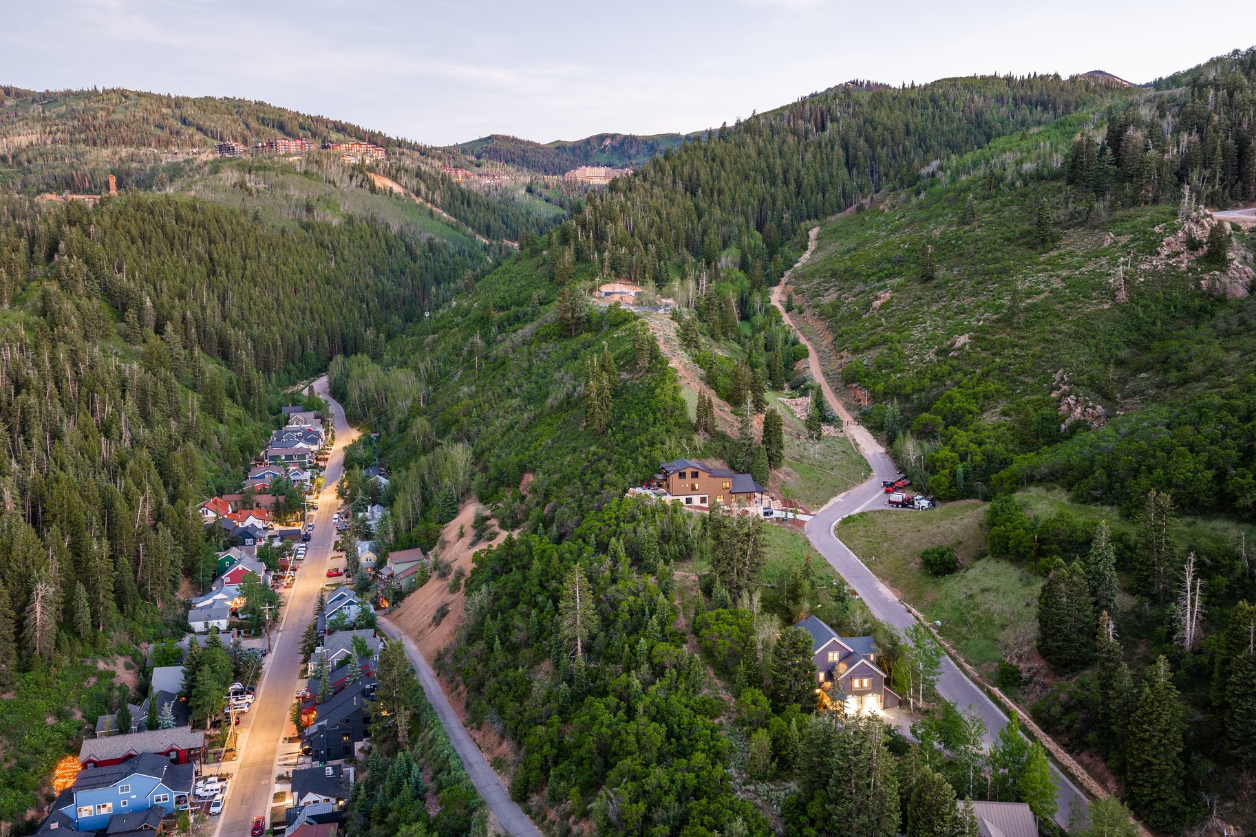  Old Town Opportunity Perched above Daly Canyon and Main Street - 物件實景