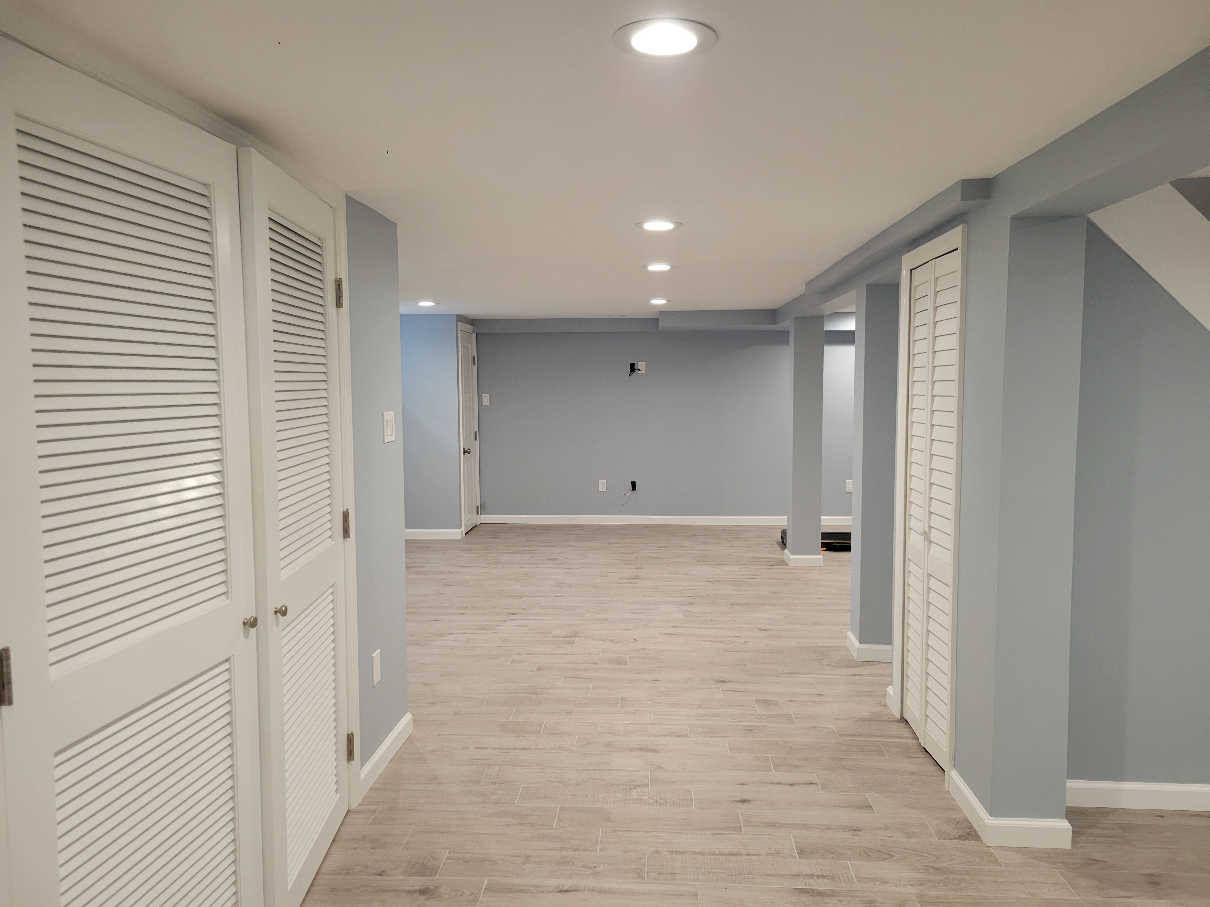New Hyde Park, New York, 11040, United States, 4 Bedrooms Bedrooms, ,3 BathroomsBathrooms,Residential,For Sale,1928369