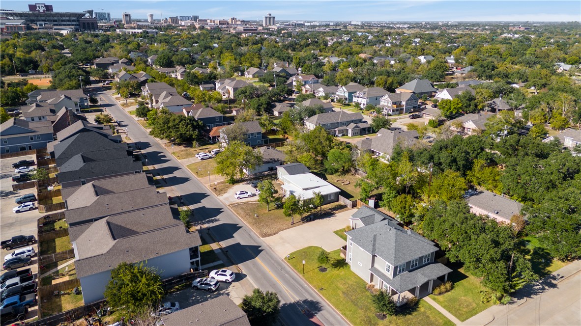 College Station, Texas, 77840, United States, 6 Bedrooms Bedrooms, ,7 BathroomsBathrooms,Residential,For Sale,1989222