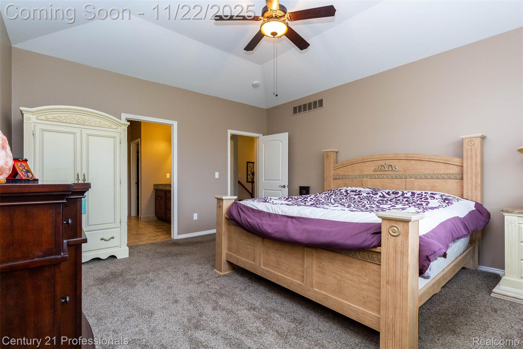 ClintonTownship, Michigan, 48038, United States, 3 Bedrooms Bedrooms, ,4 BathroomsBathrooms,Residential,For Sale,1994254