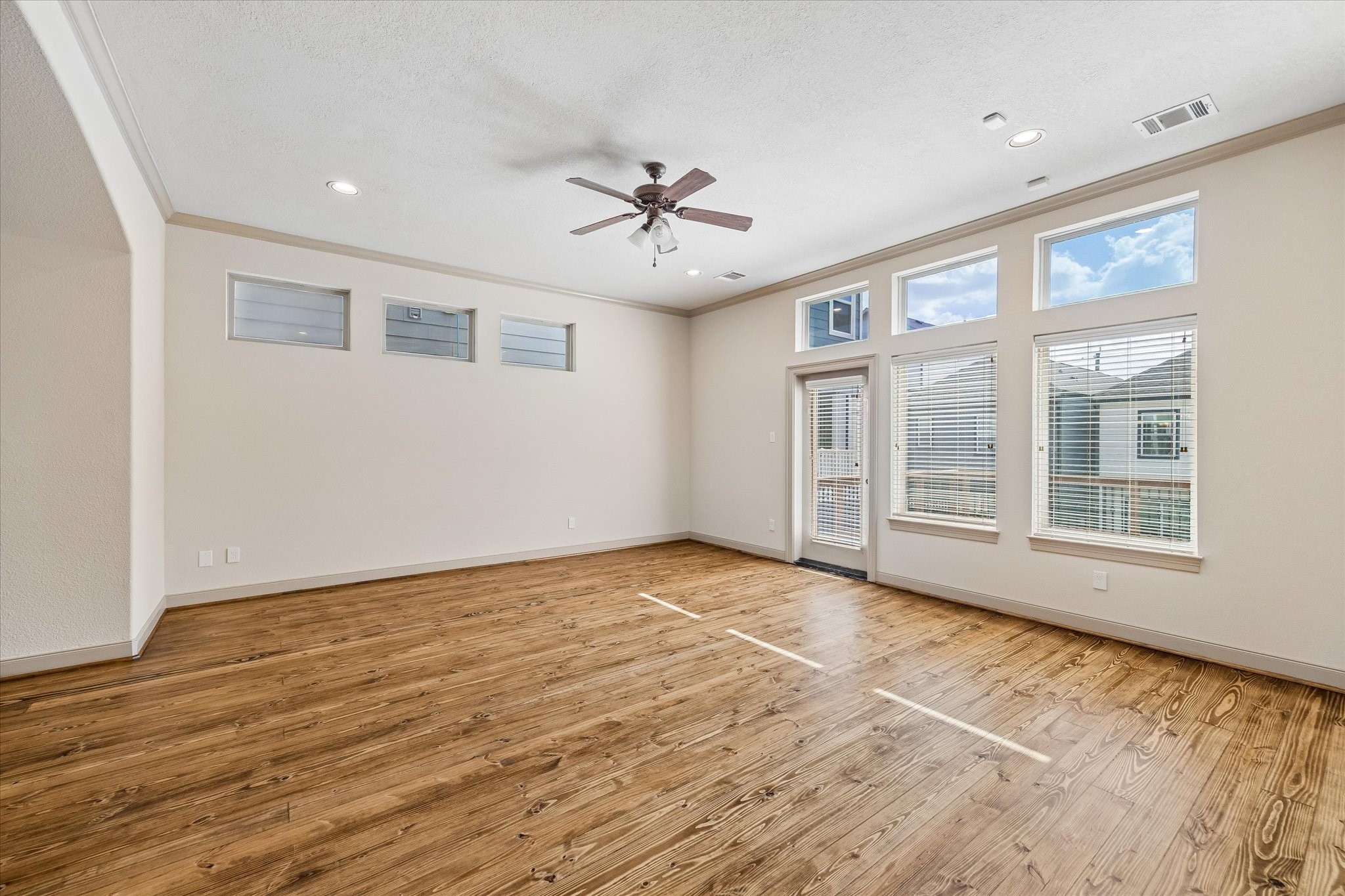  903 Asbury Street - 物件實景