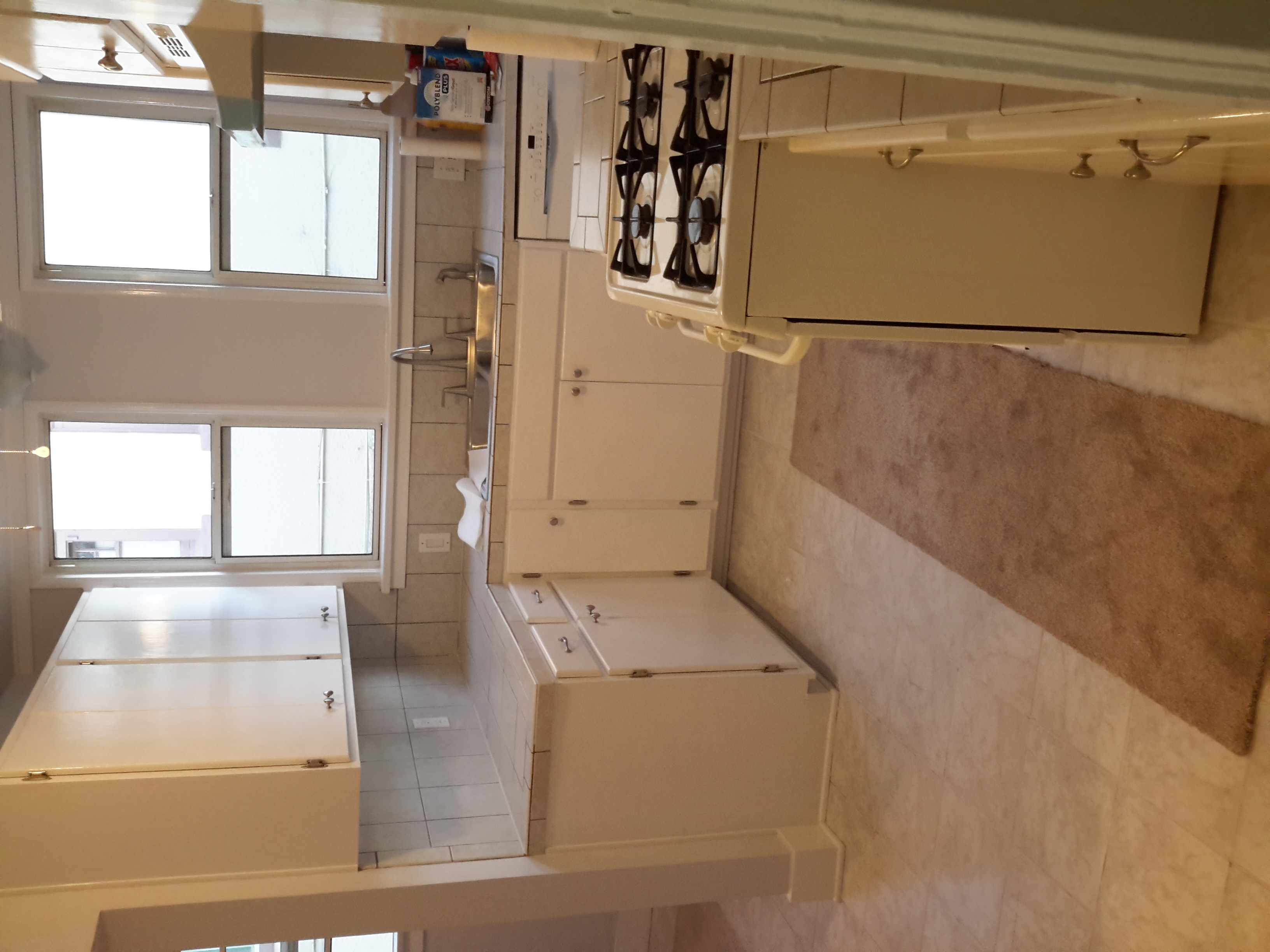 Los Angeles, California, 90019, United States, 8 Bedrooms Bedrooms, ,4 BathroomsBathrooms,Residential,For Sale,1864007
