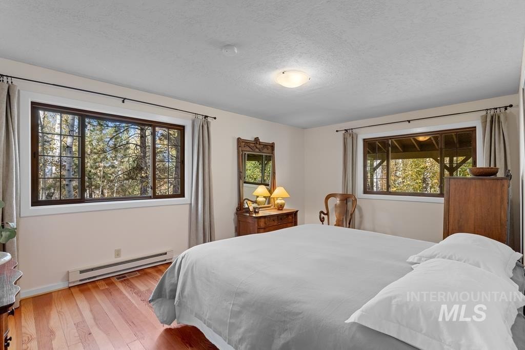 McCall, Idaho, 83638, United States, 4 Bedrooms Bedrooms, ,4 BathroomsBathrooms,Residential,For Sale,1763190