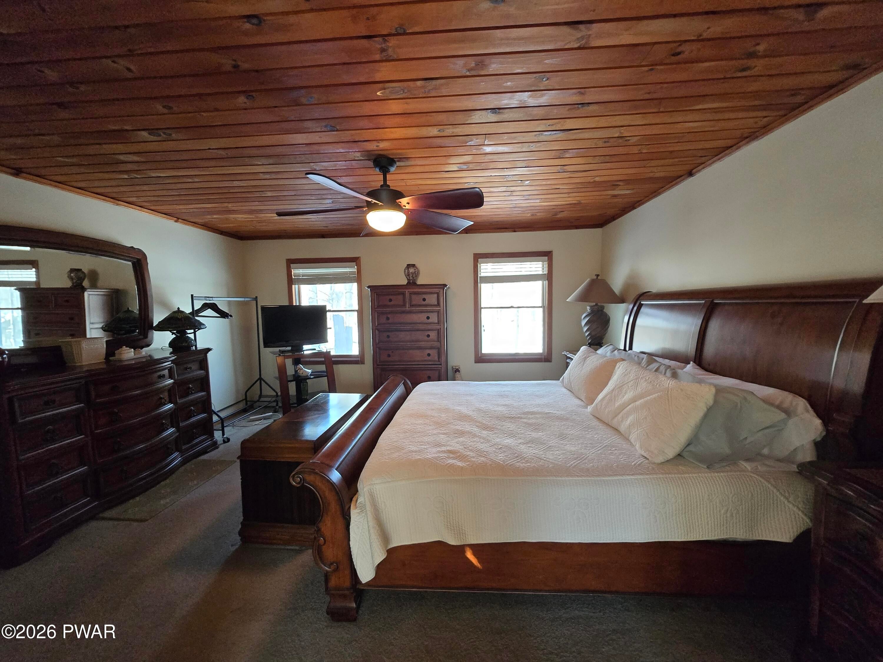 Lords Valley, Pennsylvania, 18428, United States, 4 Bedrooms Bedrooms, ,3 BathroomsBathrooms,Residential,For Sale,2020252