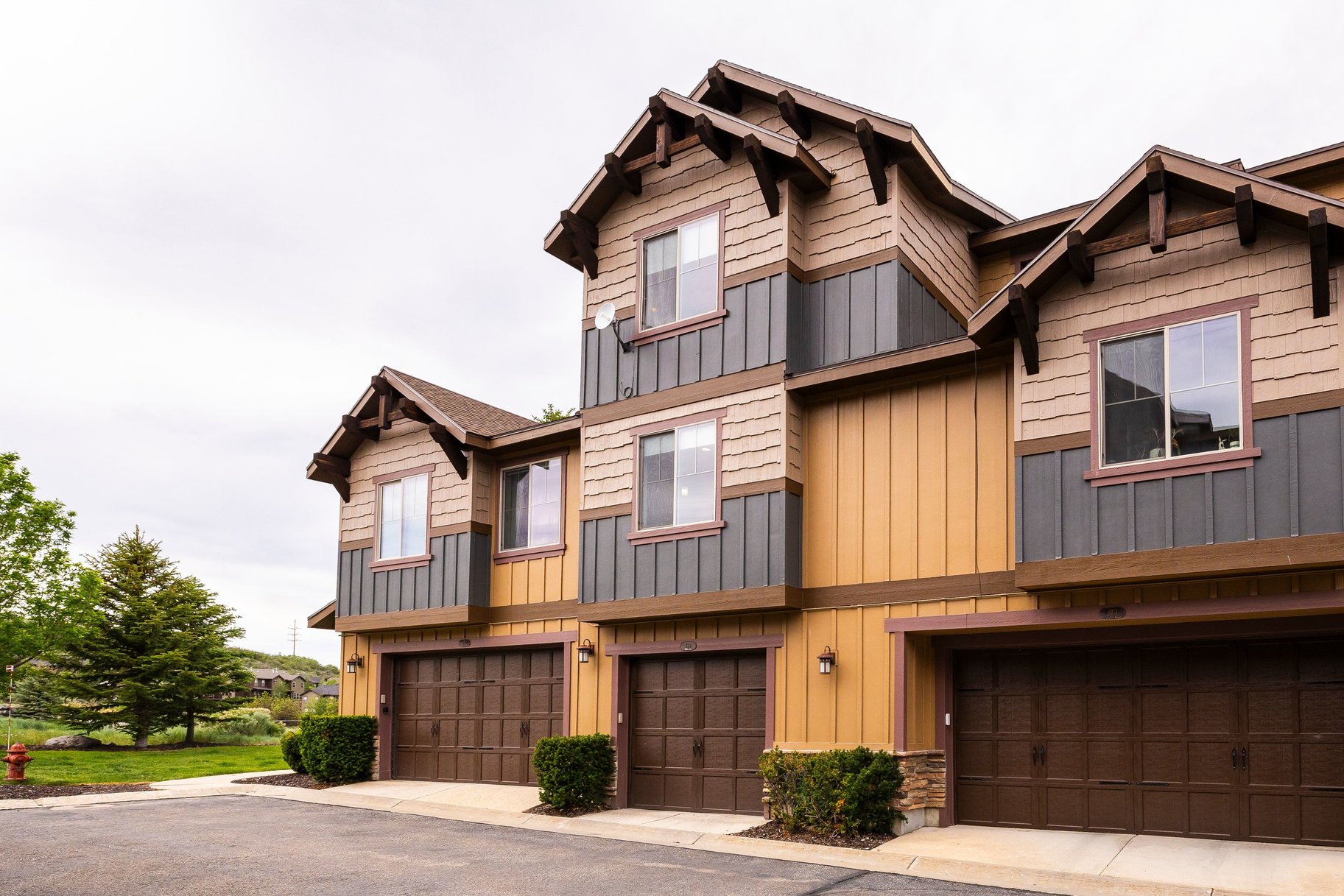  Park’s Edge 3 Bedroom Townhome Overlooking Quiet Open Space - 物件實景