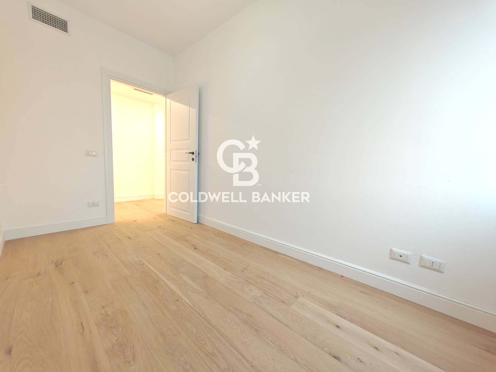 Milano, Milano, 20100, IT, 3 Bedrooms Bedrooms, ,2 BathroomsBathrooms,Residential,For Sale,1868829