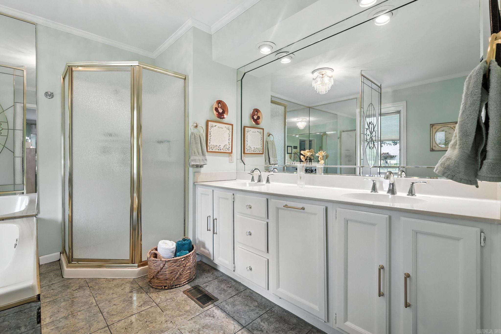 Little Rock, Arkansas, 72223, United States, 3 Bedrooms Bedrooms, ,3 BathroomsBathrooms,Residential,For Sale,1968786