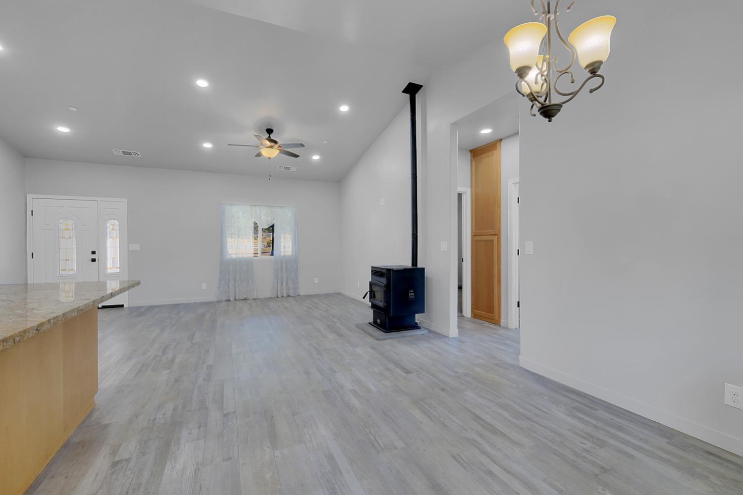 Oregon House, California, 95962, United States, 3 Bedrooms Bedrooms, ,2 BathroomsBathrooms,Residential,For Sale,1930736