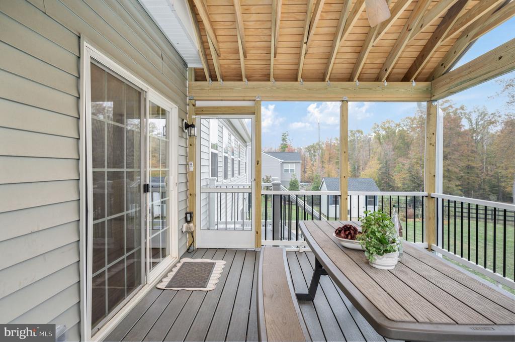 Fredericksburg, Virginia, 22406, United States, 5 Bedrooms Bedrooms, ,4 BathroomsBathrooms,Residential,For Sale,2005971