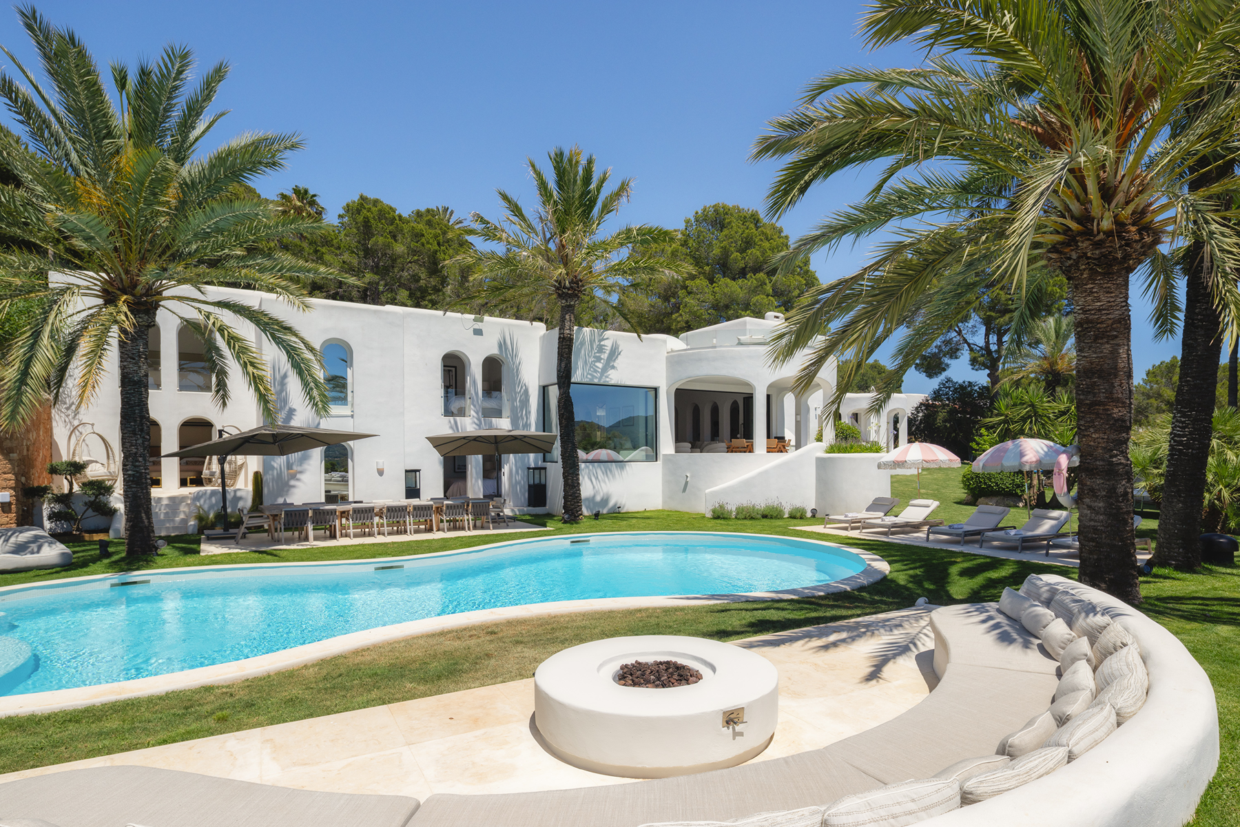  A landmark statement estate on Ibiza’s west coast - 物件實景