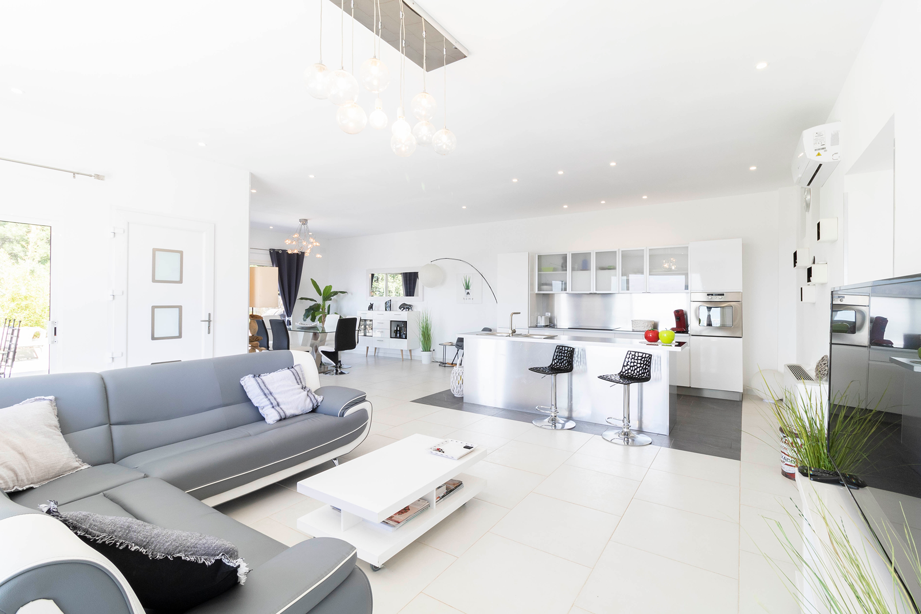  Modern Style House in Residential Area in Costa Brava - 物件實景