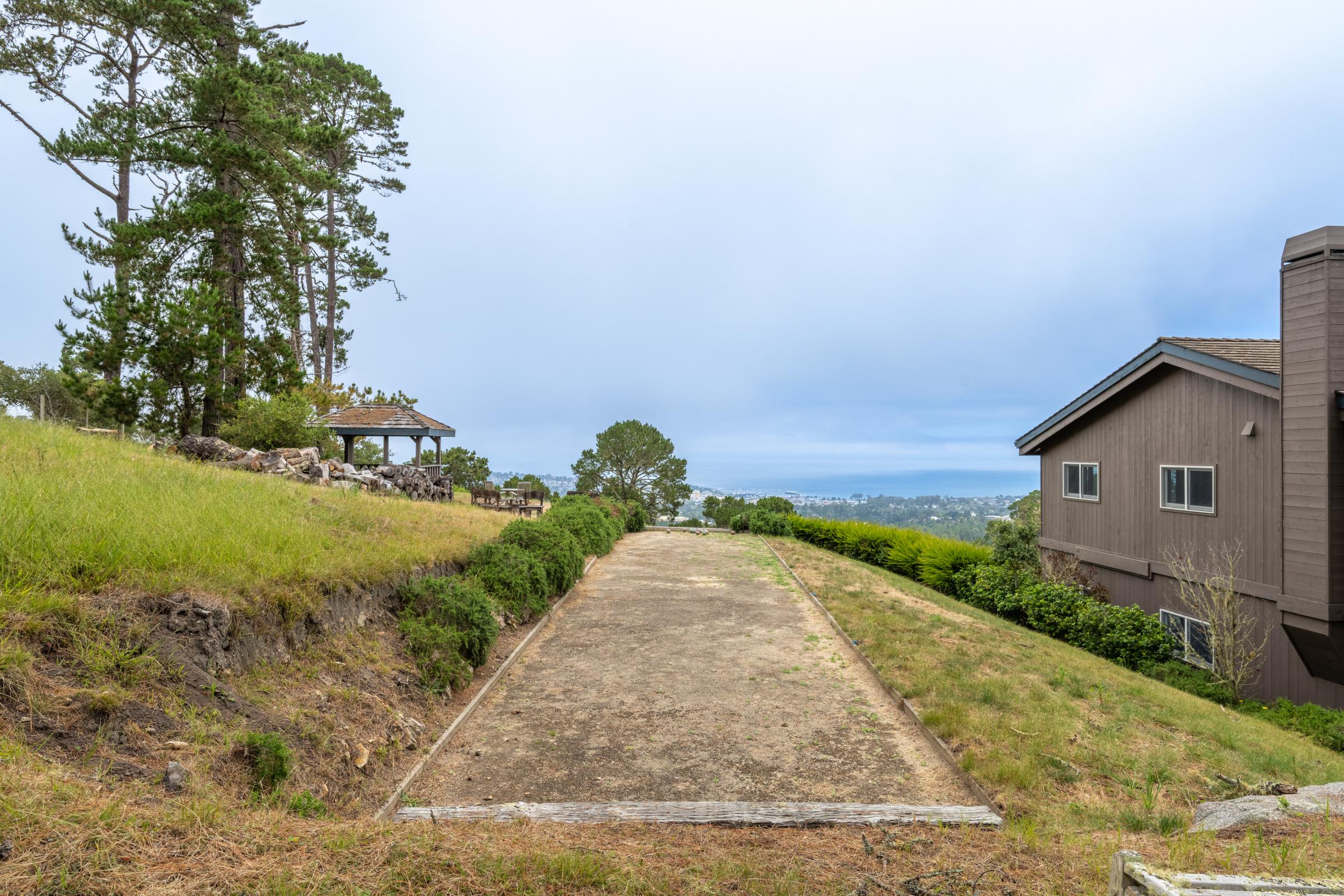  534 Aguajito Road - 物件實景