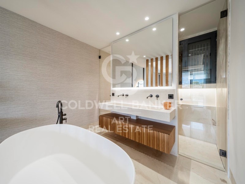 Marbella, Andalusia, ES, 2 Bedrooms Bedrooms, ,2 BathroomsBathrooms,Residential,For Sale,1874586