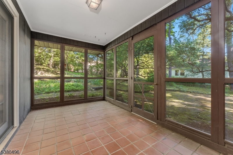 Bridgewater Twp., New Jersey, 07920, United States, 3 Bedrooms Bedrooms, ,2 BathroomsBathrooms,Residential,For Sale,1927151