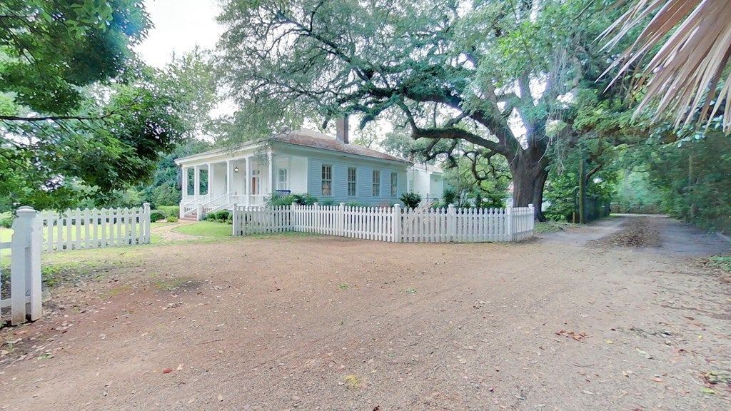 Thomasville, Georgia, 31792, United States, 3 Bedrooms Bedrooms, ,3 BathroomsBathrooms,Residential,For Sale,2005242