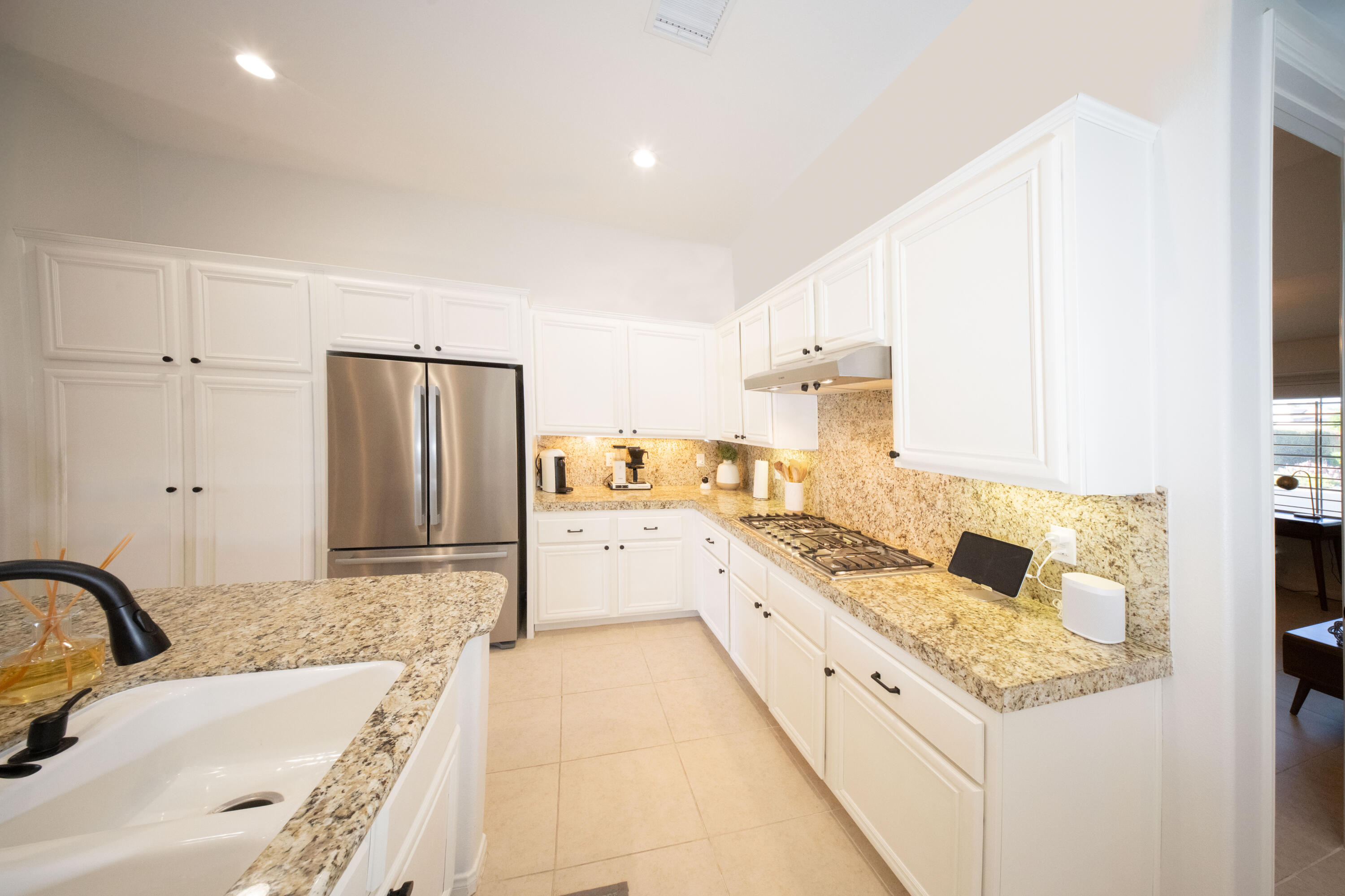 Rancho Mirage, California, 92270, United States, 3 Bedrooms Bedrooms, ,3 BathroomsBathrooms,Residential,For Sale,1991042