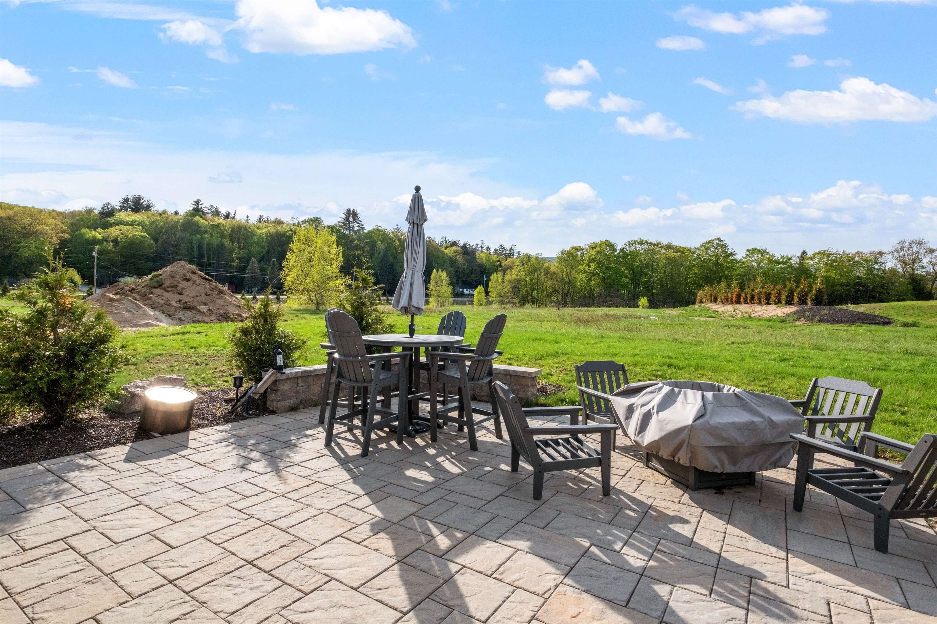 Thornton, New Hampshire, 03285, United States, 3 Bedrooms Bedrooms, ,3 BathroomsBathrooms,Residential,For Sale,1974001